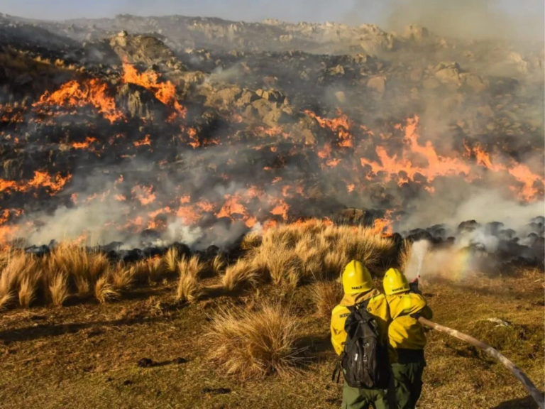 Córdoba registró un nuevo incendio de alta intensidad y ya son 23.500 las hectáreas quemadas