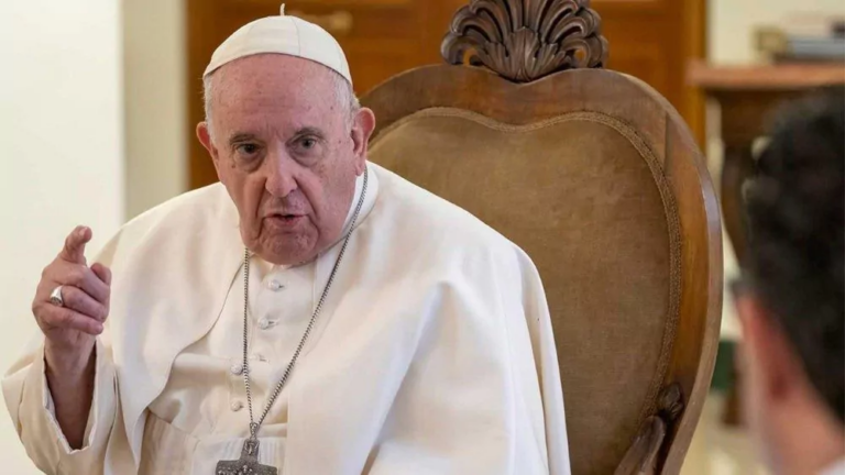 El Papa Francisco criticó al gobierno de Javier Milei: “En vez de pagar justicia social, pagó el gas pimienta, le convenía”