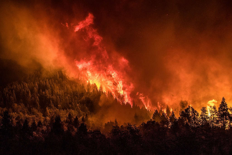 El Incendio en el Parque Nacional Nahuel Huapi ya arrasó con más de 1.800 hectáreas