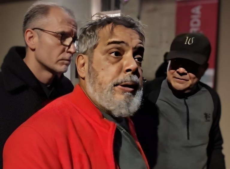 Habló el padre de Pablo Grillo, el fotógrafo herido en la brutal represión: “Por una borracha hija de p*ta y por un descerebrado, que mandan a matar, está corriendo peligro mi hijo”