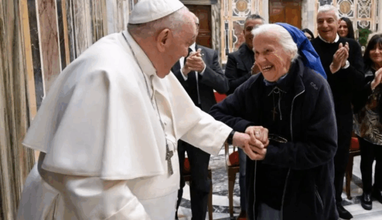 Sor Geneviève Jeanningros habló con la prensa y dejó un mensaje para la Argentina: “La paz y la apertura para los pobres”