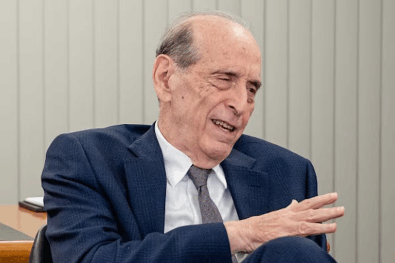 Ricardo Arriazu describió al votante libertario promedio: «Es varón, joven, pobre y no entiende nada»