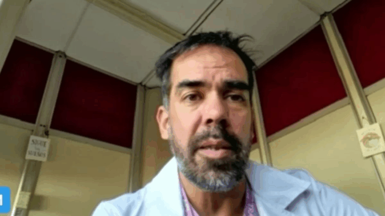 Neonatólogo del Hospital Garrahan: «Nosotros cobramos 10 mil pesos la hora de guardia. El hospital se está vaciando»