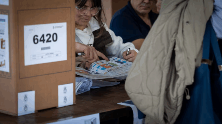 Finalizó el escrutinio difinitivo en la provincia de Buenos Aires: LLA triunfó por apenas 29.354 votos ante Fuerza Patria